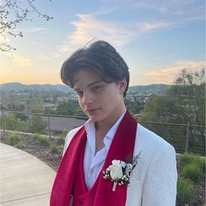 Meet your Posher, Zackhary